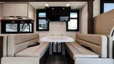 2027 Thor Motor Coach Quantum photo 9