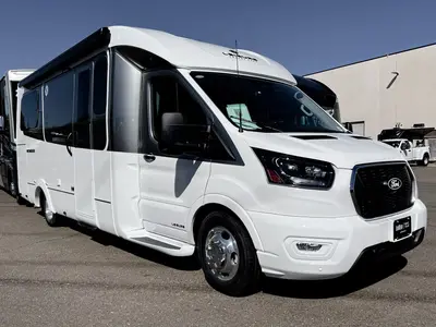 New 2027 Leisure Travel Wonder W24RTB