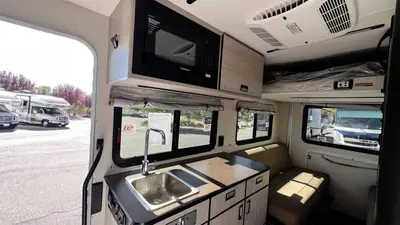 2027 Winnebago Resa IUH19DC photo 5