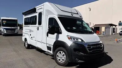 New 2027 Winnebago Resa IUH19DC