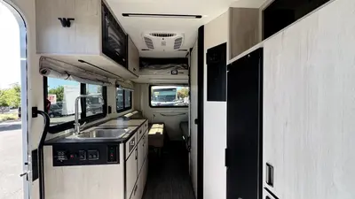 2027 Winnebago Resa IUH19DC photo 3