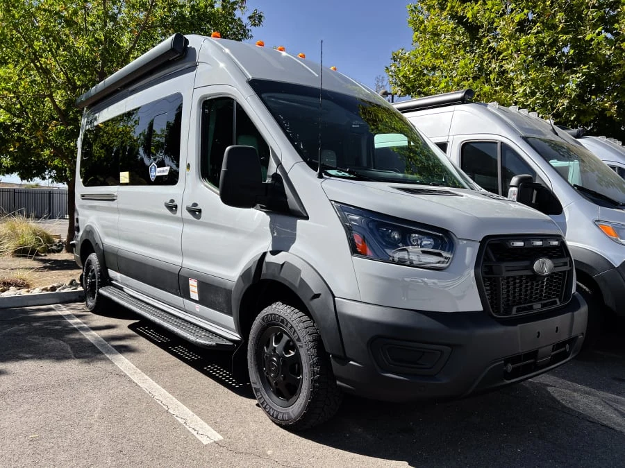 2027 Thor Motor Coach Talavera exterior