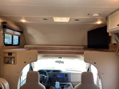2023 Thor Motor Coach Chateau photo 4