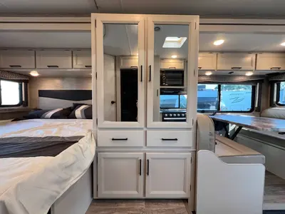 2023 Thor Motor Coach Chateau photo 9