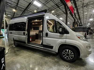2025 Winnebago Travato photo 15