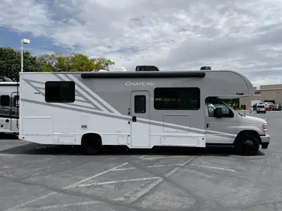 2026 Thor Motor Coach Chateau photo 23