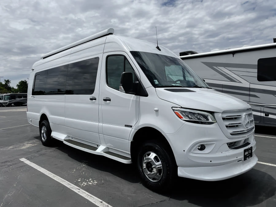 2024 Midwest Automotive Designs Patriot exterior