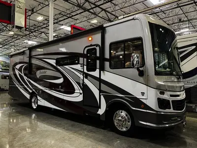 Used 2023 Fleetwood Bounder 33C