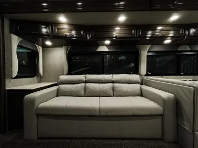 2023 Fleetwood Bounder photo 8