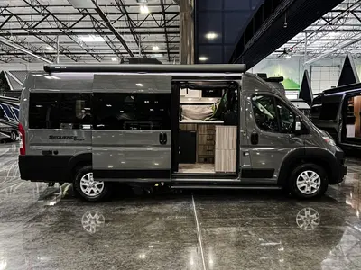 2026 Thor Motor Coach Sequence photo 14