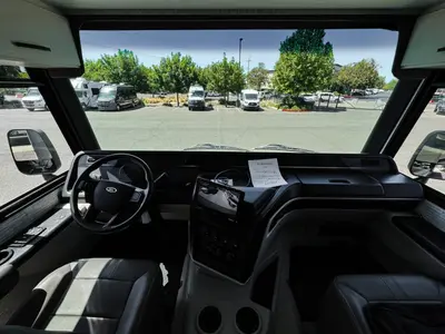 2025 Entegra Coach Vision photo 2