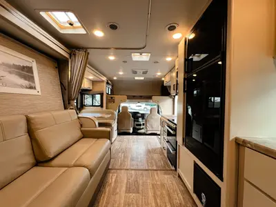 2023 Thor Motor Coach Chateau photo 3