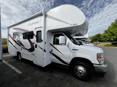2023 Thor Motor Coach Chateau photo 19