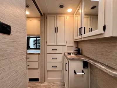2023 Thor Motor Coach Chateau photo 18