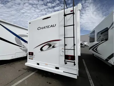 2023 Thor Motor Coach Chateau photo 20