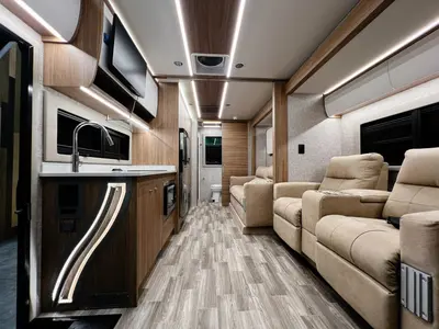 2025 Tiffin Motorhomes Wayfarer photo 4