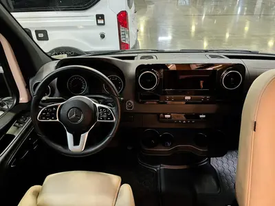2025 Tiffin Motorhomes Wayfarer photo 3