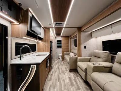 2025 Tiffin Motorhomes Wayfarer photo 5