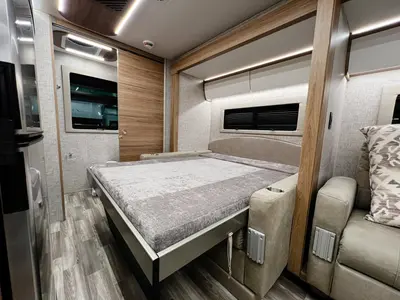 2025 Tiffin Motorhomes Wayfarer photo 16