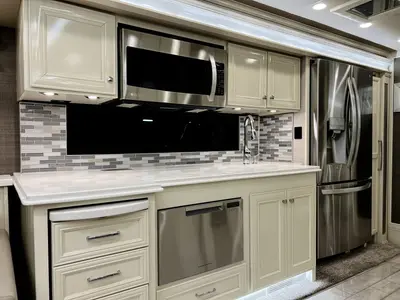 2022 Tiffin Motorhomes Phaeton photo 11