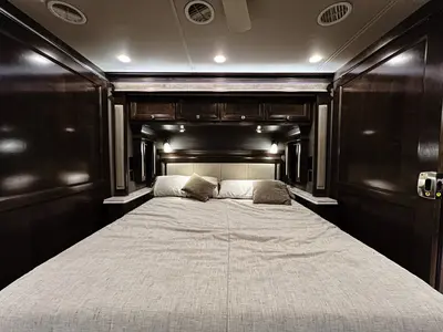 2021 Tiffin Motorhomes Phaeton photo 19