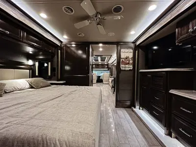 2021 Tiffin Motorhomes Phaeton photo 18
