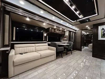 2021 Tiffin Motorhomes Phaeton photo 5