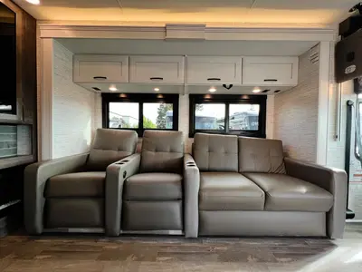 2025 Entegra Coach Vision XL photo 7
