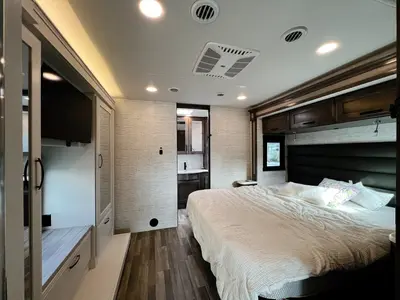 2025 Entegra Coach Vision XL photo 17