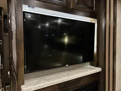 2019 Tiffin Motorhomes Allegro RED photo 10