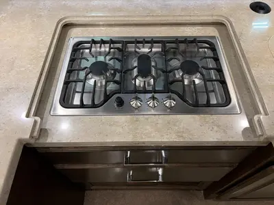 2019 Tiffin Motorhomes Allegro RED photo 13