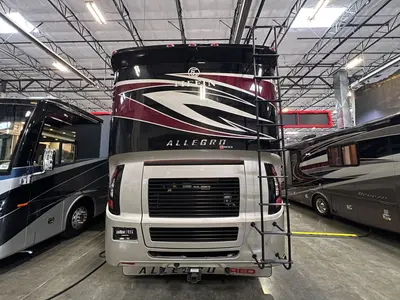 2019 Tiffin Motorhomes Allegro RED photo 26