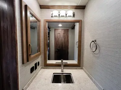 2020 Jayco Seneca photo 19