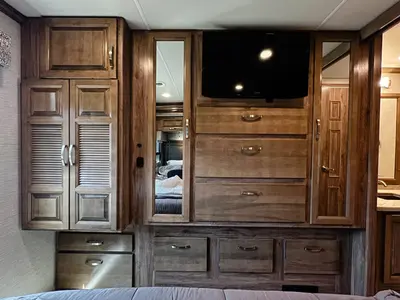 2020 Jayco Seneca photo 23