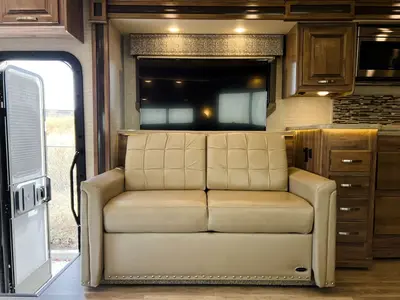 2020 Jayco Seneca photo 11