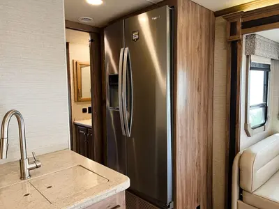 2020 Jayco Seneca photo 17
