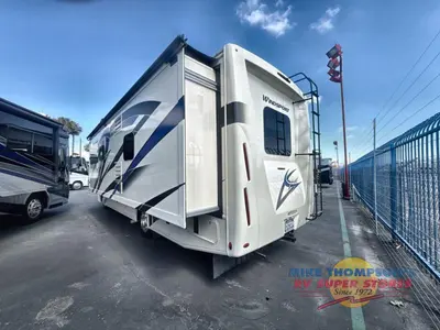2022 Thor Motor Coach Windsport photo 8