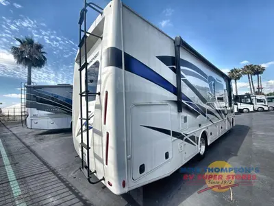 2022 Thor Motor Coach Windsport photo 15