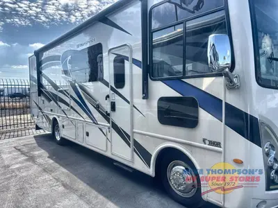 2022 Thor Motor Coach Windsport photo 5