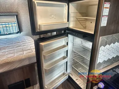 2022 Thor Motor Coach Windsport photo 35