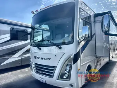 2022 Thor Motor Coach Windsport photo 11