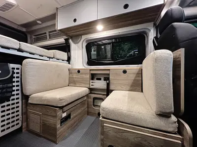 2026 Winnebago Solis Pocket photo 5