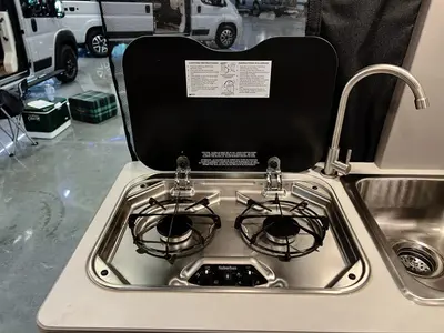 2026 Winnebago Solis Pocket photo 7
