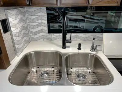 2025 Tiffin Motorhomes Allegro BUS photo 9