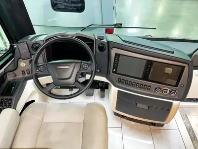 2025 Tiffin Motorhomes Allegro BUS photo 3