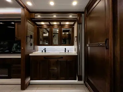 2025 Tiffin Motorhomes Allegro BUS photo 23