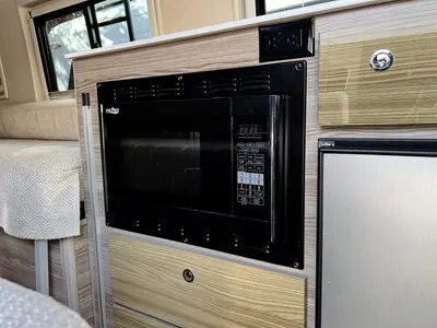 2020 Winnebago Boldt photo 8