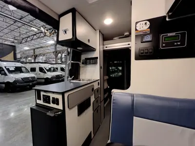 2025 Winnebago Revel Sport photo 7