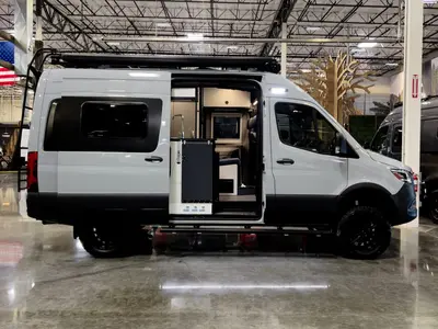 2025 Winnebago Revel Sport photo 14