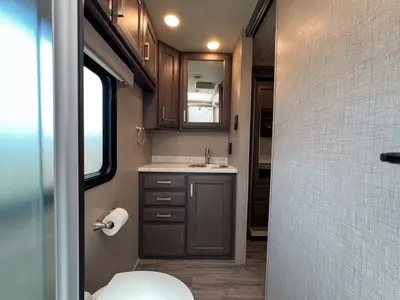 2023 Thor Motor Coach Miramar photo 20